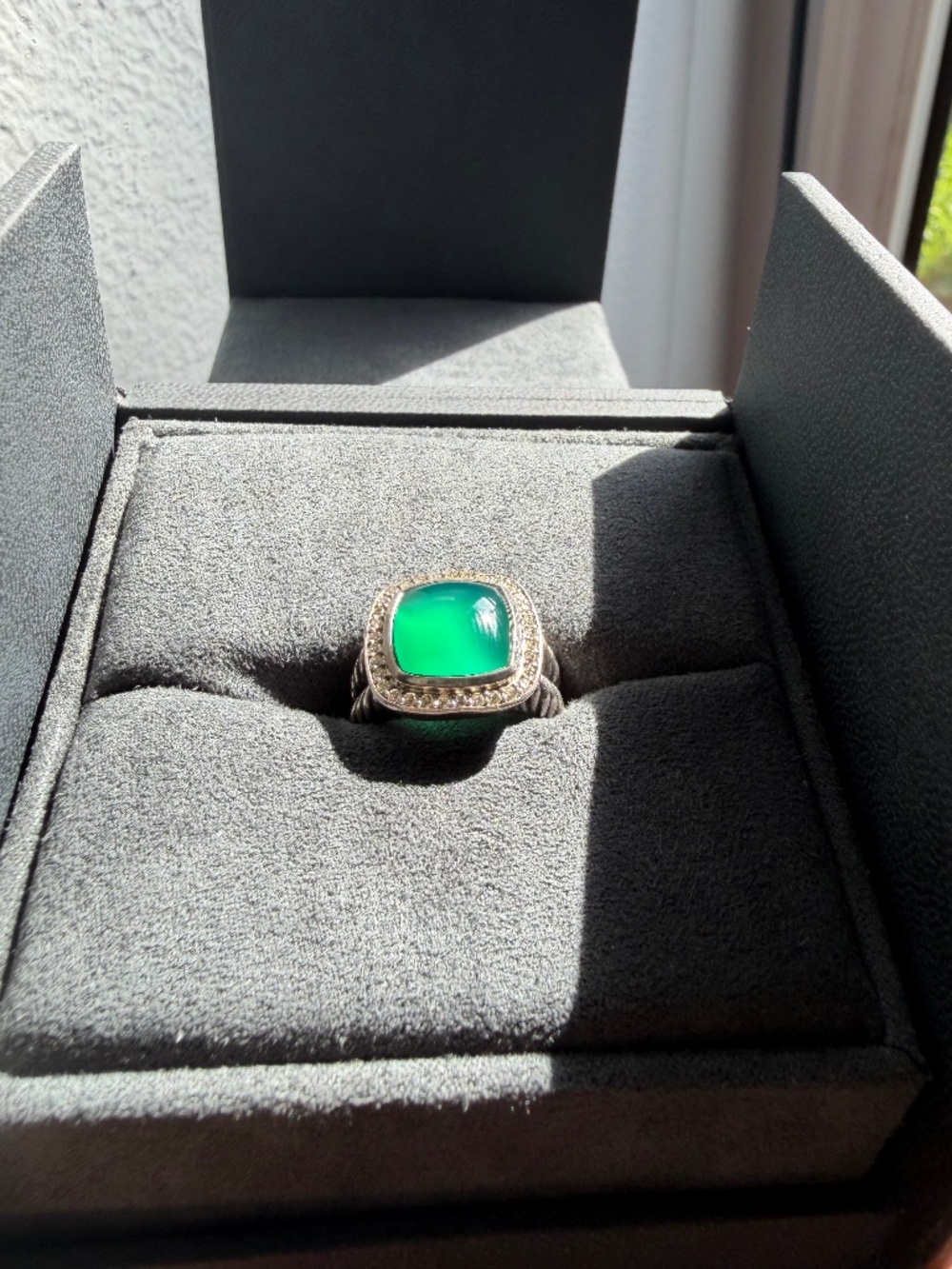 David Yurman 11 mm Albion ring Green Onyx with Diamonds Size 5.5 Good Condition